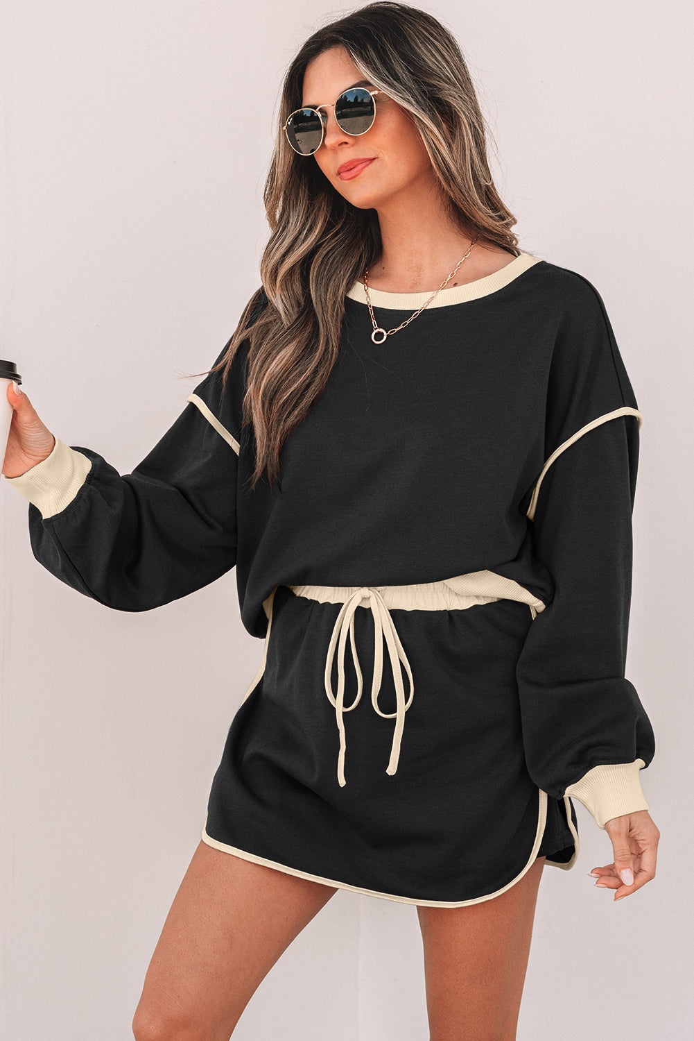 Color Contrast Loose Pullover and Lace-up Waist Skort Set