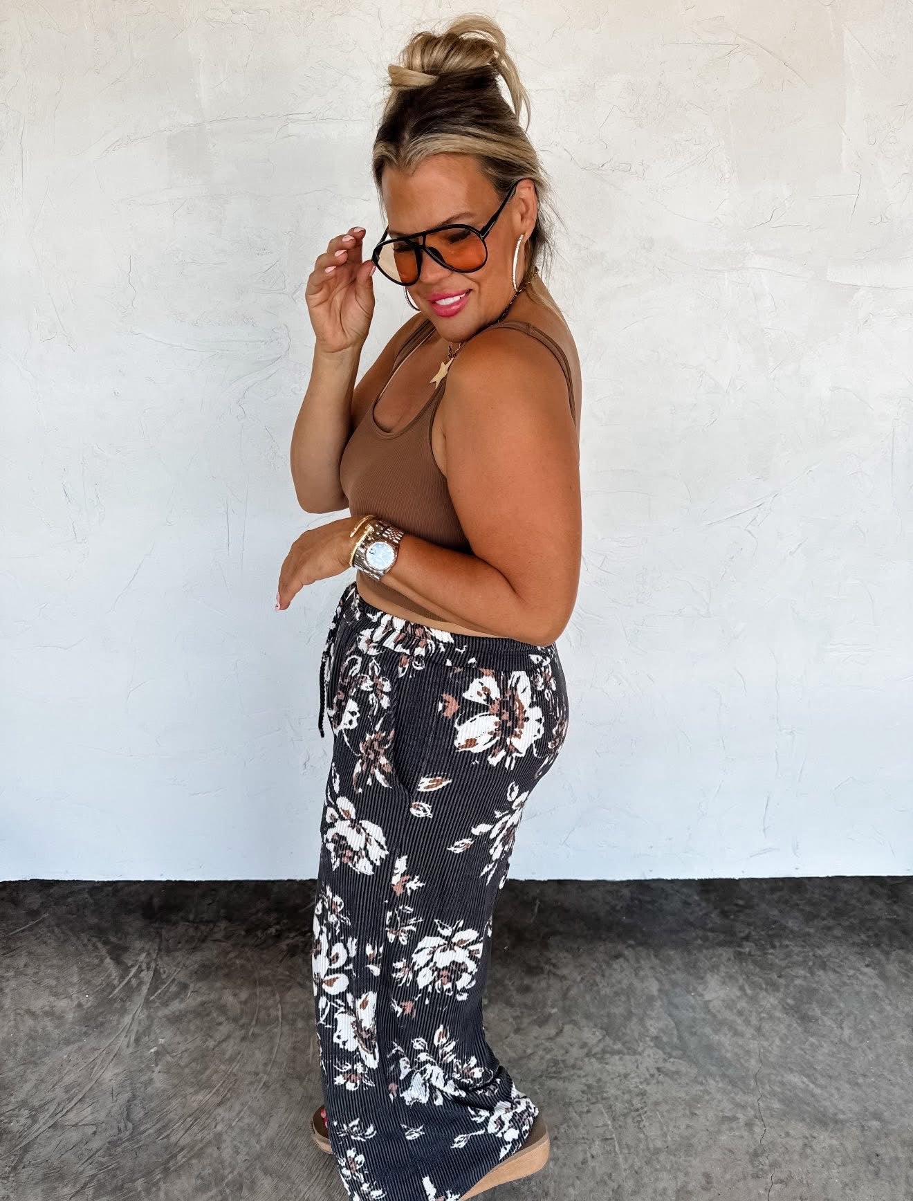 ✨PREORDER- HADDIE FLORAL WIDE LEG PANTS✨